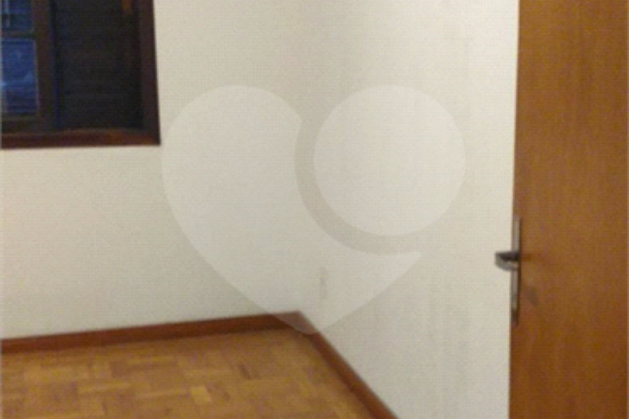 Sobrado à venda com 4 quartos em Santana, São Paulo, SP