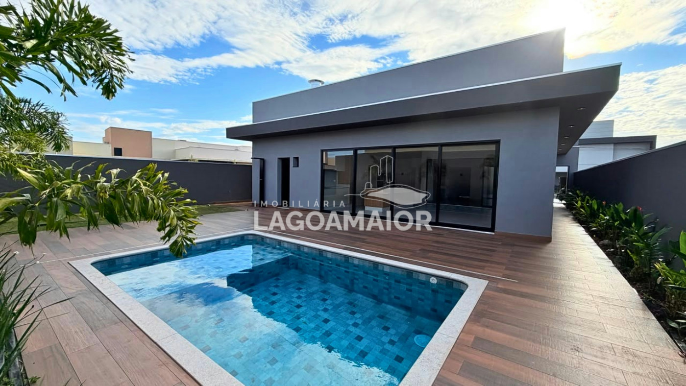 Casa à venda com 3 quartos, sendo 3 suítes, no condomínio Villa Dumont, Três Lagoas - MS