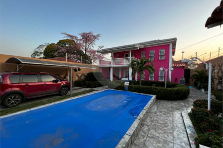Sobrado à venda com 5 quartos, sendo 1 suíte,  em Cidade Alta, Cuiabá, MT