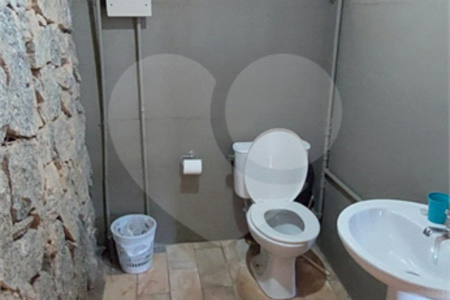 Casa à venda com 3 quartos, sendo 2 suítes, no condomínio Alpes de Caieiras, Caieiras - SP