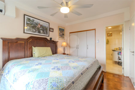 Apartamento à venda com 4 quartos, sendo 1 suíte, em Chácara Santo Antônio, São Paulo, SP