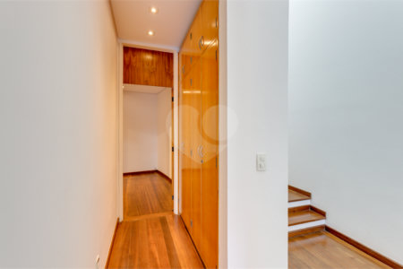 Casa Térrea à venda com 3 quartos, sendo 1 suíte, em Granja Julieta, São Paulo, SP