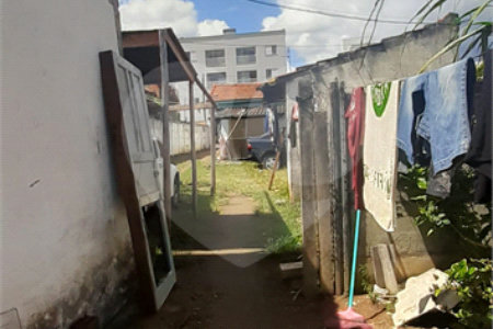 Casa à venda com 3 quartos em Alvinópolis, Atibaia, SP