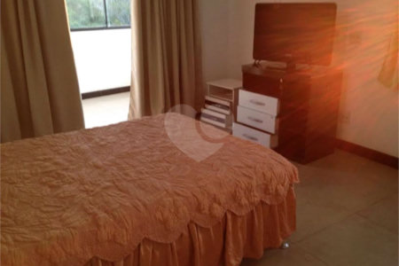 Casa à venda com 5 suítes em Ferradura, Armação dos Búzios, RJ
