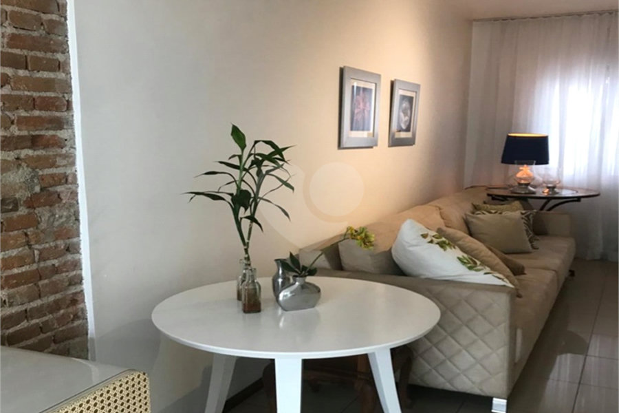 Sobrado à venda com 3 quartos, sendo 1 suíte,  em Santa Teresinha, São Paulo, SP