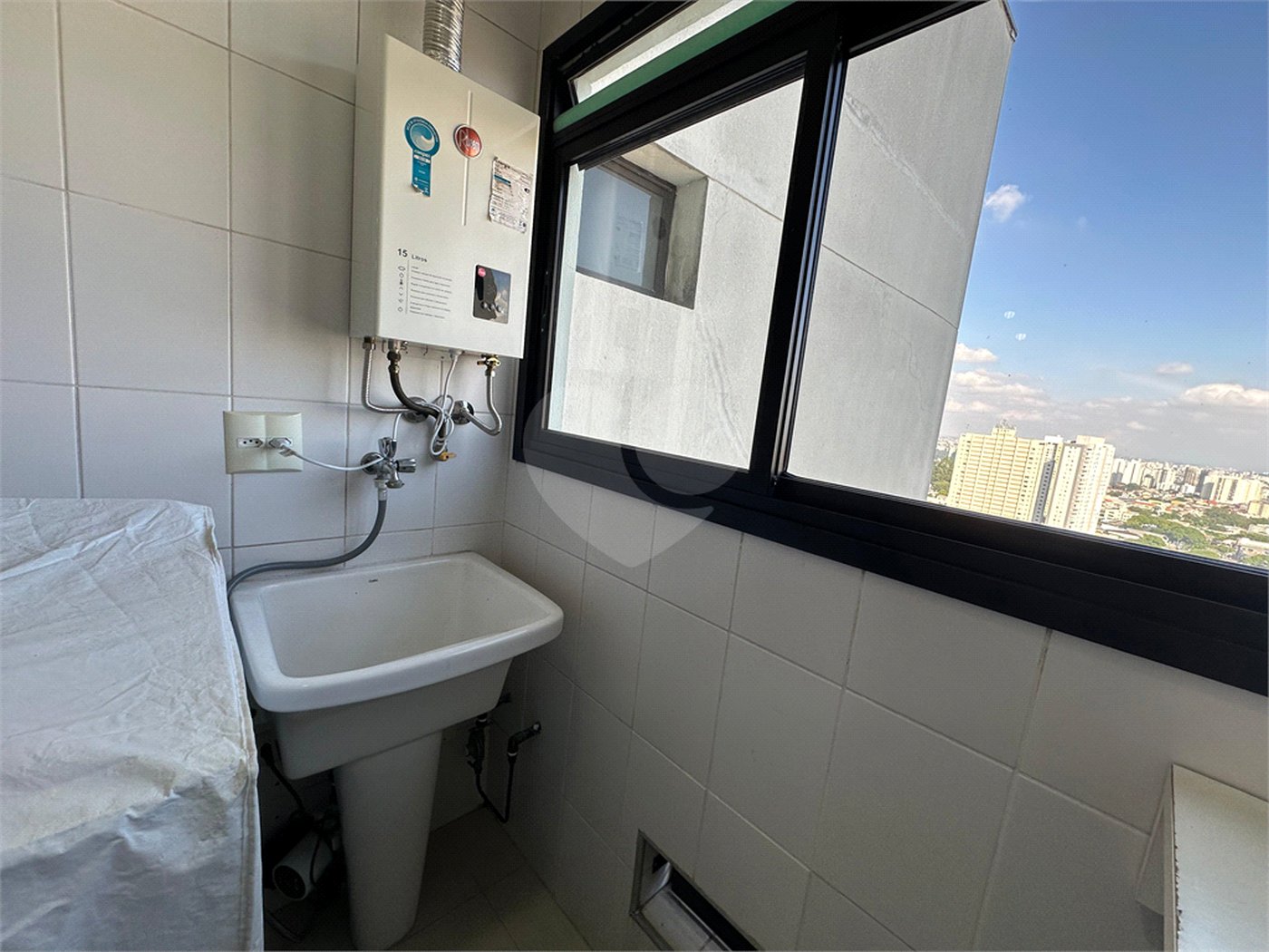 Apartamento à venda com 3 quartos, sendo 1 suíte,  em Gopoúva, Guarulhos, SP