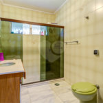 Casa Térrea à venda com 5 quartos, sendo 4 suítes, em Interlagos, São Paulo, SP