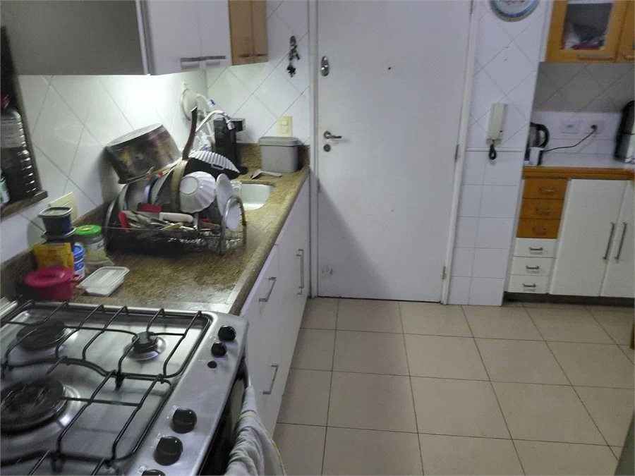 Apartamento para alugar com 3 quartos, sendo 1 suíte, em Cerqueira César, São Paulo, SP