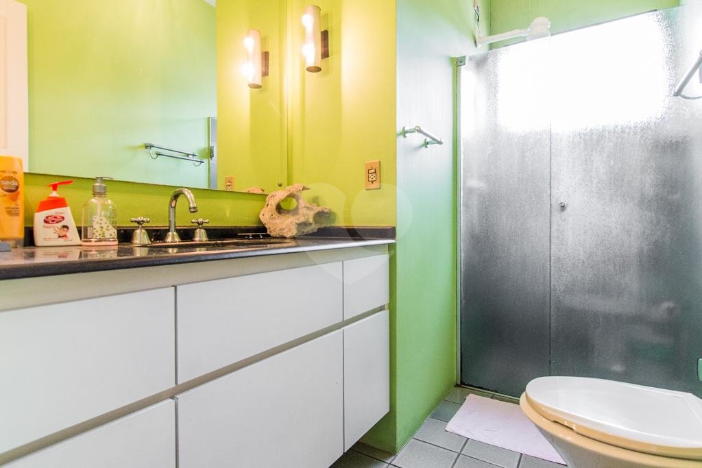Sobrado à venda com 3 quartos, sendo 1 suíte, em Brooklin, São Paulo, SP
