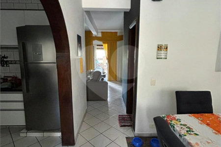 Casa à venda com 3 quartos, sendo 1 suíte, em Jardim Capão Redondo, São Paulo, SP