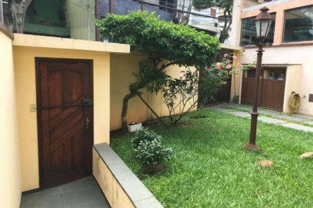 Casa à venda com 4 quartos, sendo 2 suítes, em Vila Suzana, São Paulo, SP