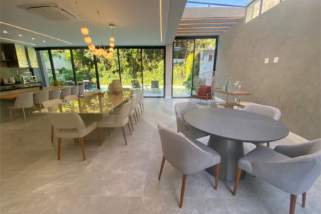 Duplex à venda com 6 suítes em Riviera, Bertioga, SP