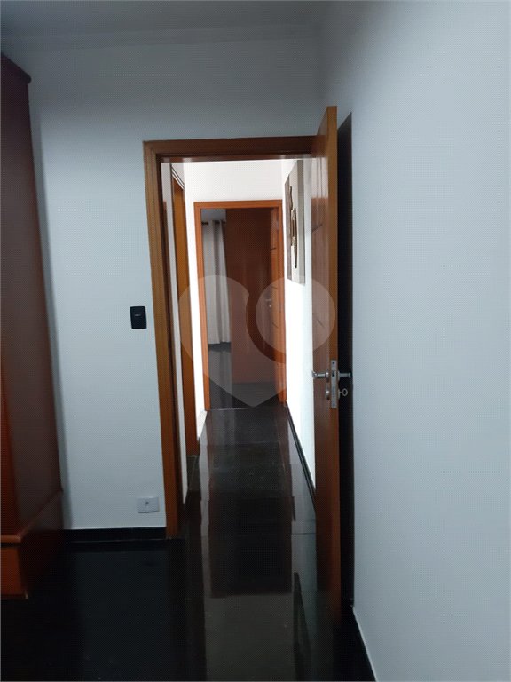Casa à venda com 4 quartos em Jardim Peri, São Paulo, SP