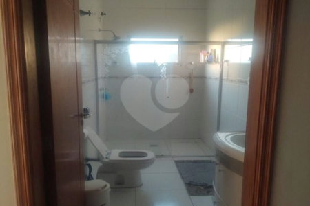 Casa à venda com 4 quartos, sendo 1 suíte, no condomínio Portobello, Sorocaba - SP