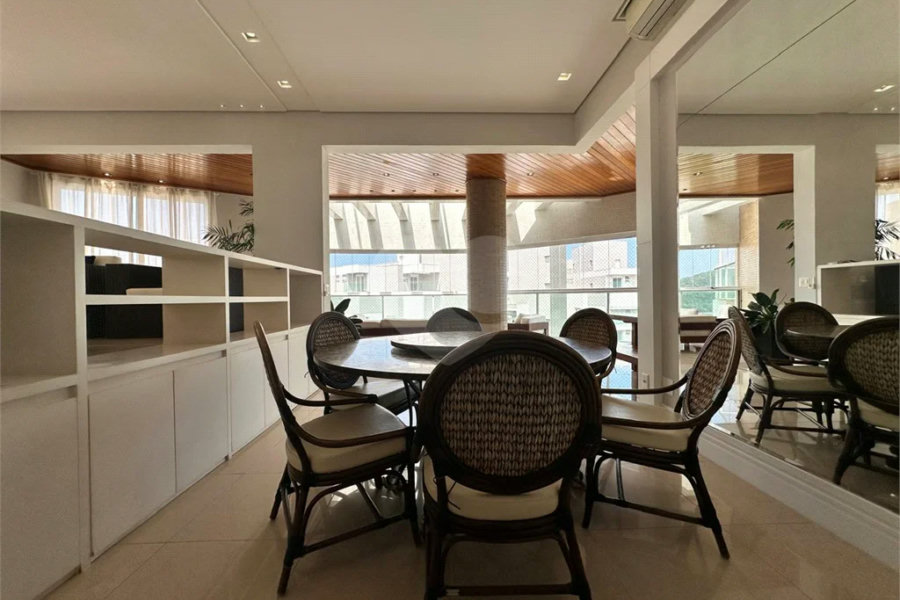 Cobertura à venda com 4 quartos, sendo 2 suítes,  em Riviera de São Lourenço, Bertioga, SP