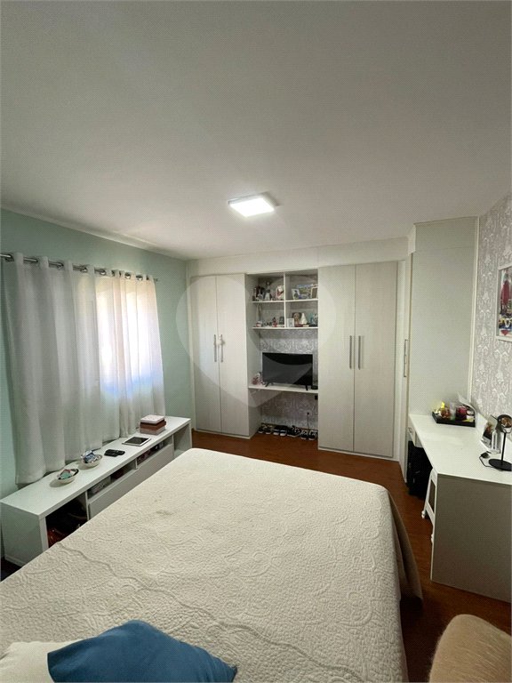 Casa à venda com 3 quartos, sendo 1 suíte, no condomínio Jardim Europa, Mogi das Cruzes - SP