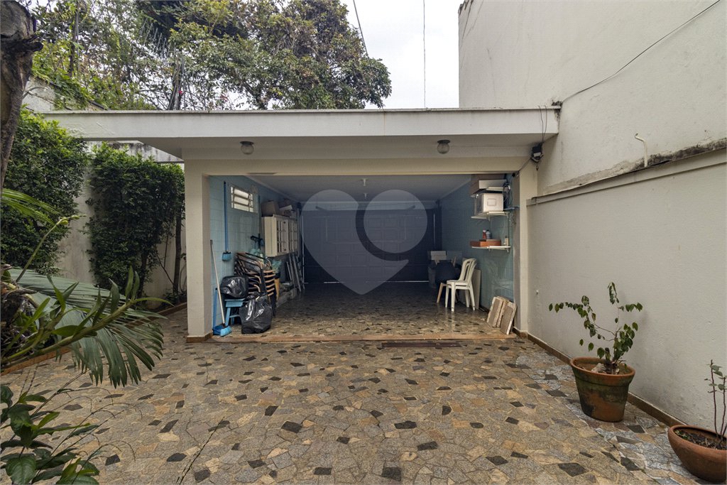 Casa à venda com 5 quartos, sendo 1 suíte, em Vila Nova Conceição, São Paulo, SP