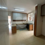 Casa à venda com 3 quartos, sendo 1 suíte,  no condomínio Edifício Crescencia Carolo Balbo, Ribeirão Preto - SP