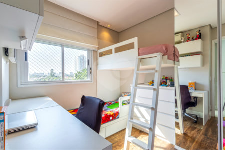 Apartamento à venda com 3 quartos, sendo 1 suíte, em Chácara Santo Antônio, São Paulo, SP