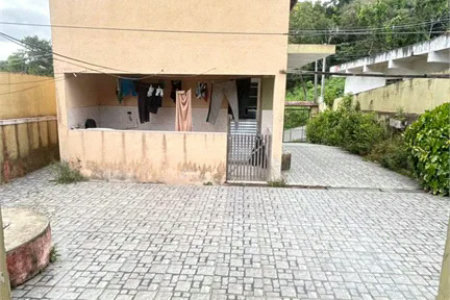Sobrado à venda com 5 quartos em Pununduva, Cotia, SP