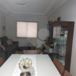Casa à venda com 3 quartos, sendo 1 suíte, no condomínio Algarve Residencial, São Paulo - SP