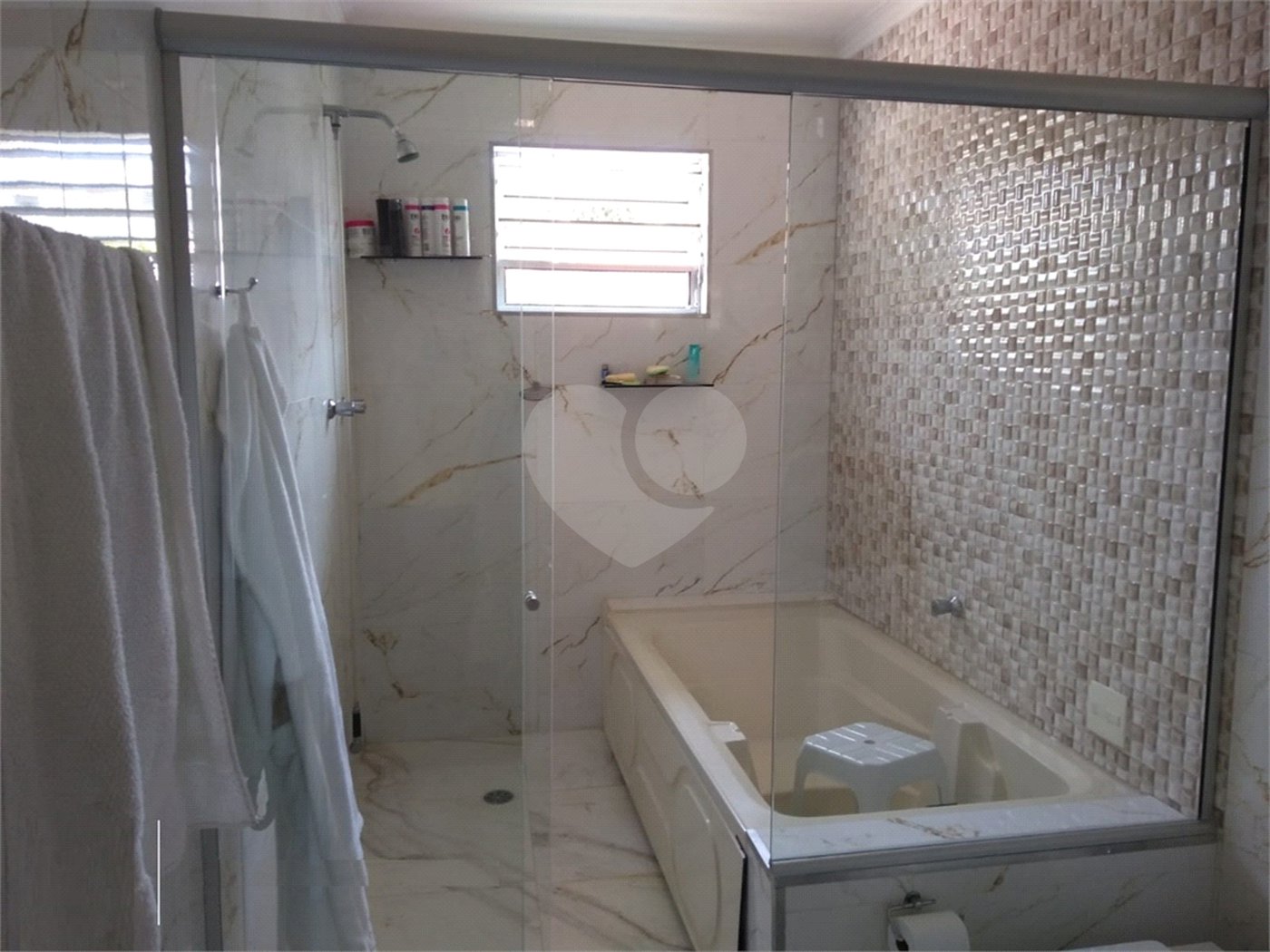 Casa à venda com 3 quartos, sendo 1 suíte, em Jardim da Saúde, São Paulo, SP