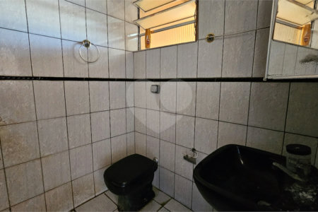 Casa à venda com 2 quartos, sendo 1 suíte, em Jaguaribe, Osasco, SP