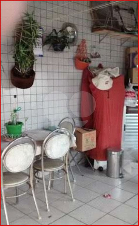 Sobrado à venda com 5 quartos, sendo 1 suíte, em Parque Edu Chaves, São Paulo, SP
