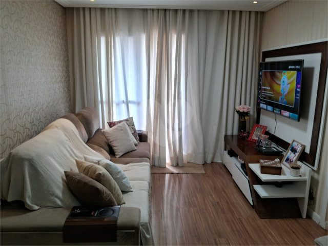 Apartamento à venda com 3 quartos, sendo 1 suíte,  em Vila Nova Cachoeirinha, São Paulo, SP