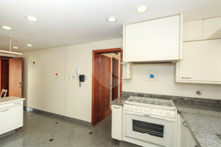 Cobertura à venda com 5 quartos, sendo 4 suítes, em Jardim Marajoara, São Paulo, SP