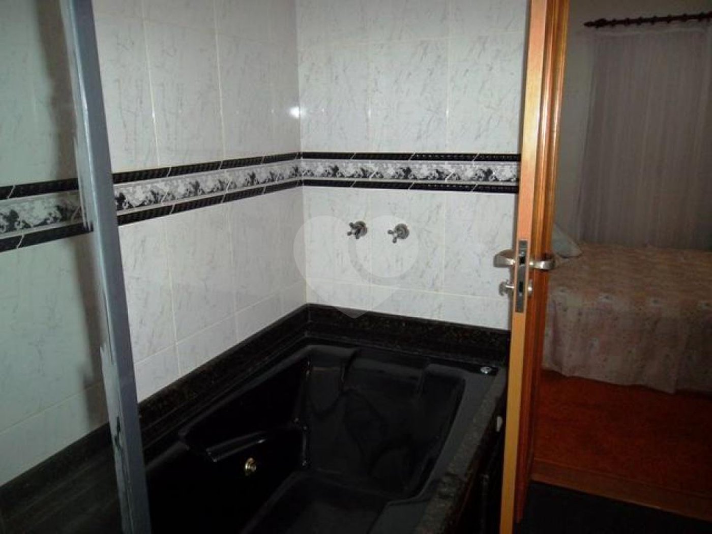 Sobrado à venda com 4 suítes em Água Fria, São Paulo, SP