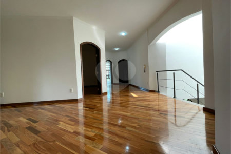 Casa à venda com 4 quartos, sendo 2 suítes,  em Jardim Pagliato, Sorocaba, SP