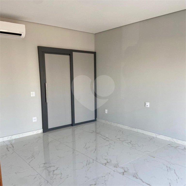Casa à venda com 3 suítes no condomínio Vila Ytu, Indaiatuba - SP
