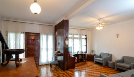 Sobrado à venda com 3 quartos, sendo 1 suíte,  em Chácara Santo Antônio (zona Sul), São Paulo, SP