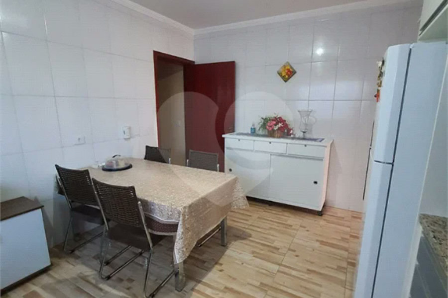 Casa térrea em Pirituba com 30 vagas!!!