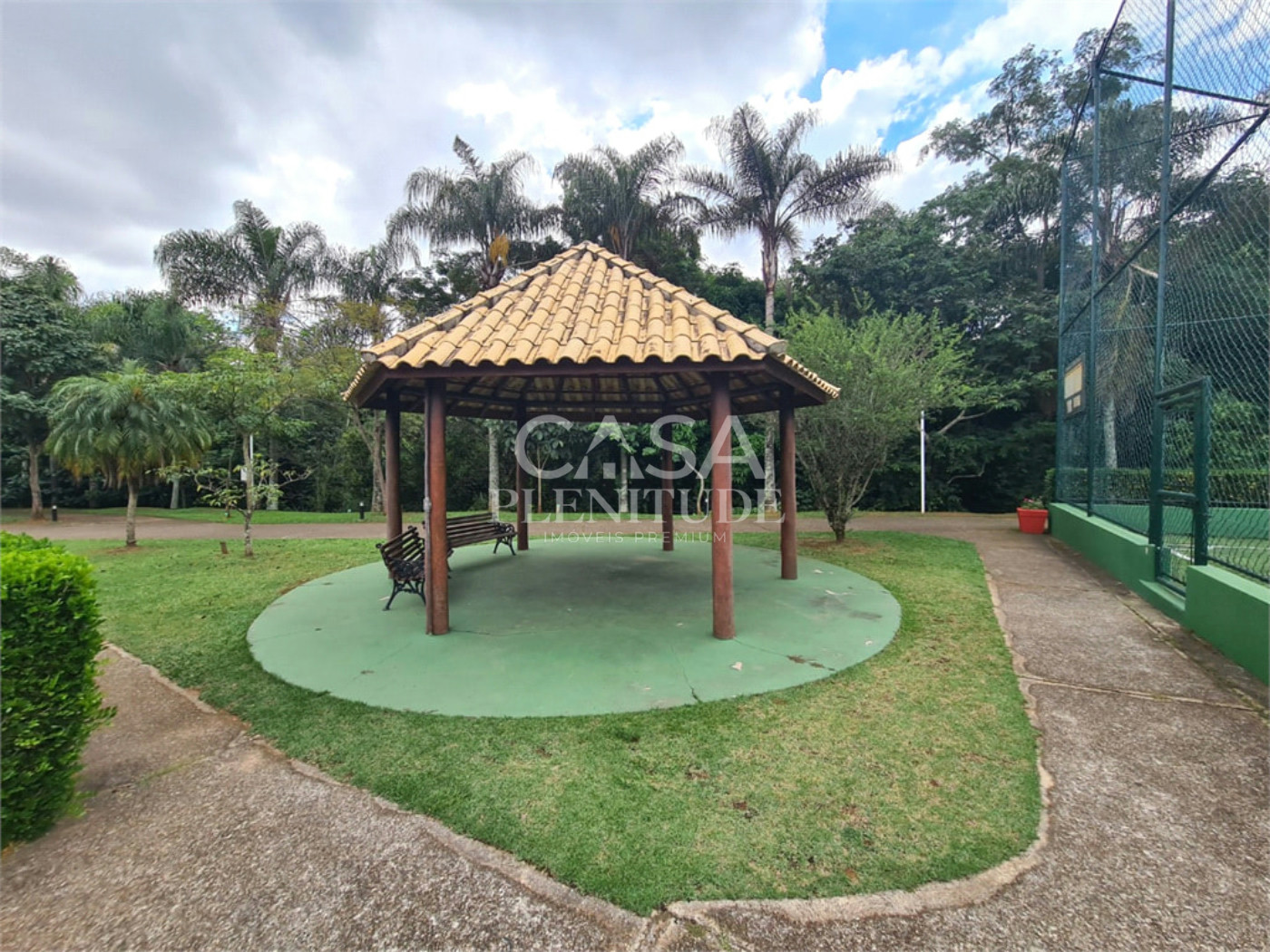 Casa em condomínio à venda com 3 quartos, sendo 1 suíte, em Granja Olga I, Sorocaba, SP