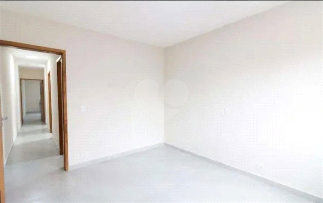 Casa à venda com 3 quartos, sendo 1 suíte, em Jardim Peri Peri, São Paulo, SP
