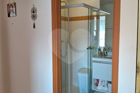 Apartamento à venda com 2 quartos, sendo 1 suíte,  no Centro, Mogi das Cruzes, SP