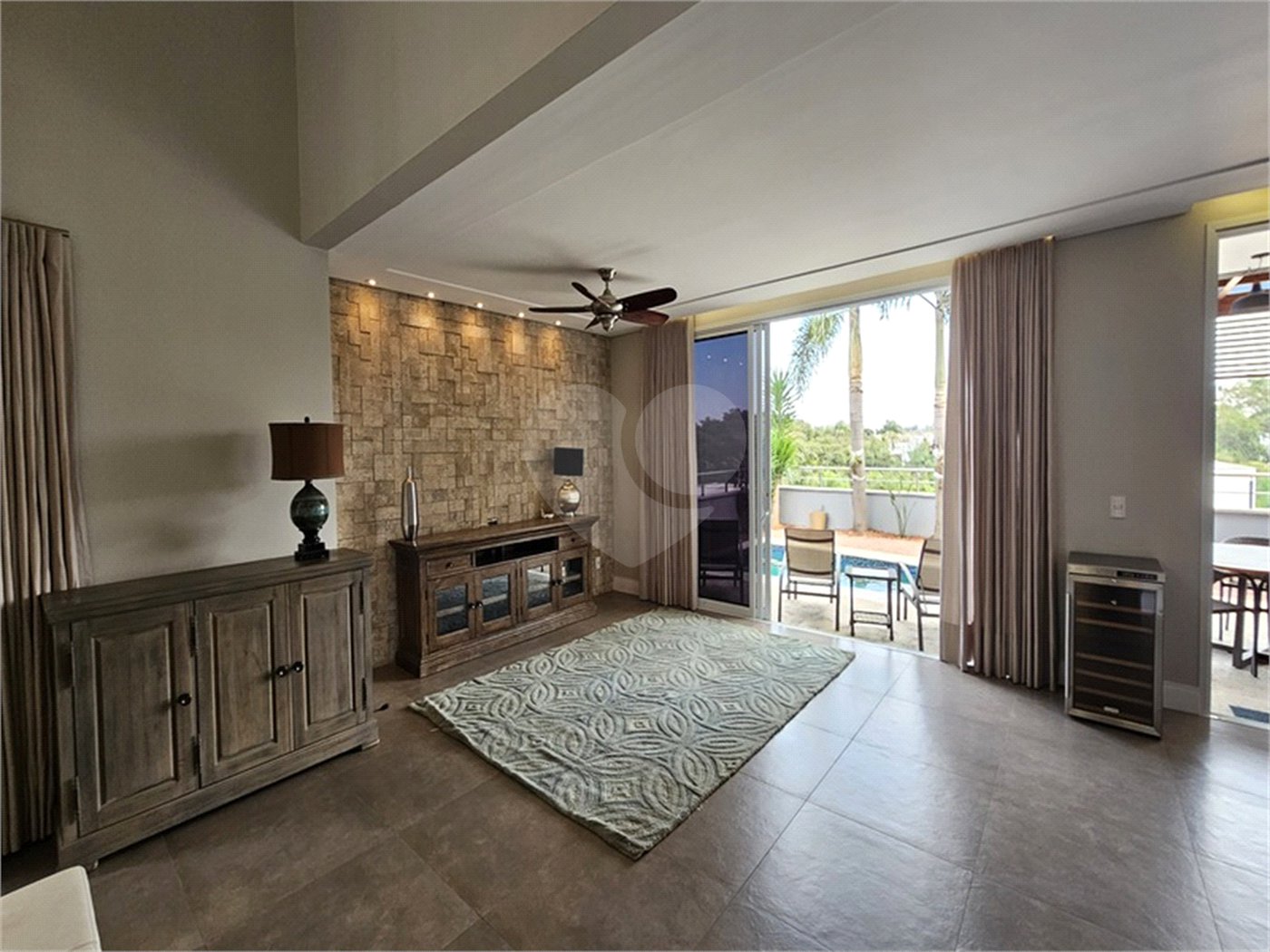 Casa à venda com 5 suítes no condomínio Jardim Vila Paradiso, Indaiatuba - SP