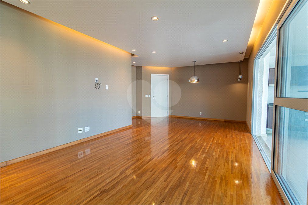Apartamento à venda com 3 suítes em Brooklin, São Paulo, SP