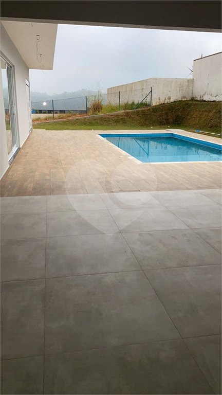 Casa à venda com 3 suítes no condomínio Vida Real, Itupeva - SP