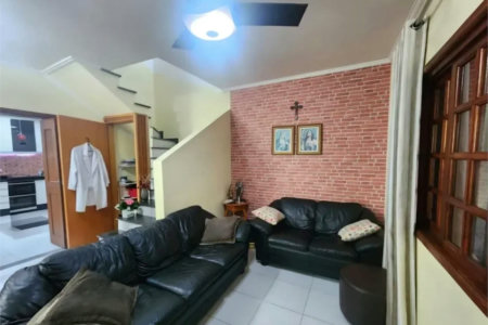 Casa à venda com 2 suítes em Vila Tiradentes, São Paulo, SP