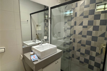 Casa Térrea à venda com 3 quartos, sendo 1 suíte,  em Vila Madalena, São Paulo, SP