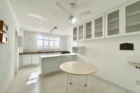 Apartamento à venda com 4 quartos, sendo 1 suíte, em Chácara Santo Antônio, São Paulo, SP