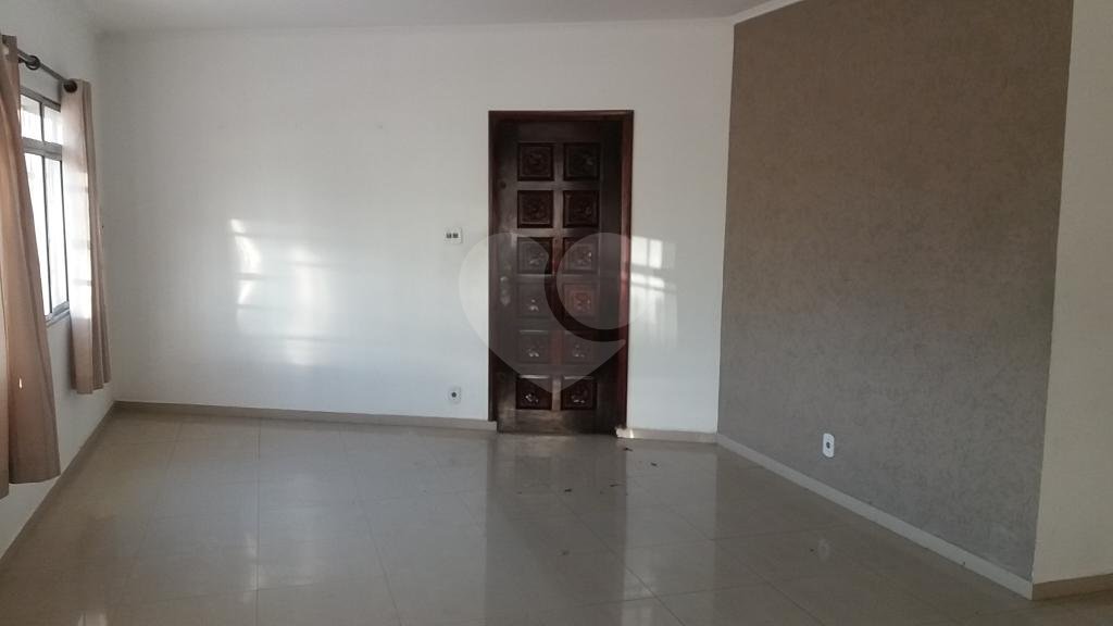 Sobrado à venda com 3 quartos, sendo 1 suíte, em Vila Mariza Mazzei, São Paulo, SP