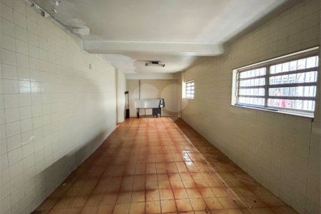 Sobrado à venda com 4 quartos, sendo 3 suítes, em Vila Libanesa, São Paulo, SP