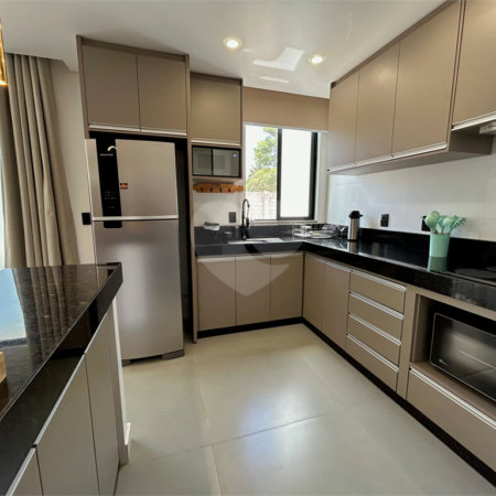 Apartamento à venda com 2 quartos, sendo 1 suíte, em Taperapuan, Porto Seguro, BA