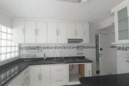 Apartamento à venda com 3 quartos, sendo 1 suíte, em Vila Andrade, São Paulo, SP