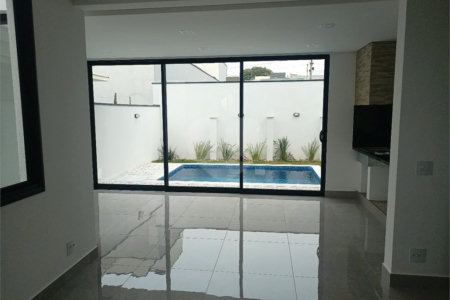 Casa à venda com 3 suítes no condomínio Real Park, Sumaré - SP