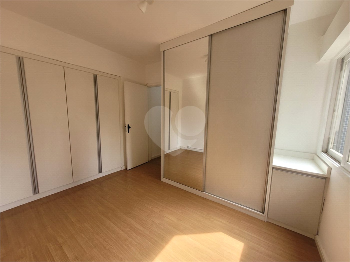 Apartamento à venda com 2 quartos em Vila Madalena, São Paulo, SP